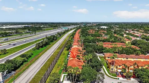 14147 N Forest Oak Circle Davie FL 33325