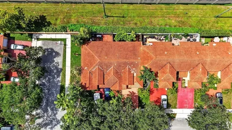 14147 N Forest Oak Circle Davie FL 33325