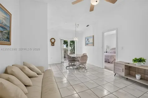 14147 N Forest Oak Circle Davie FL 33325