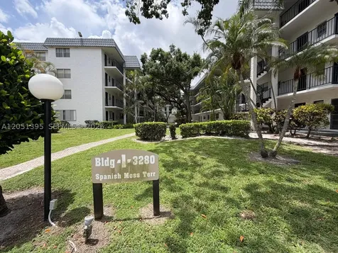 3280 Spanish Moss Terrace Lauderhill FL 33319