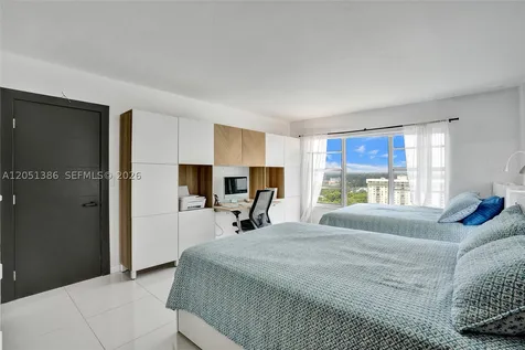 11111 Biscayne Boulevard Miami FL 33181