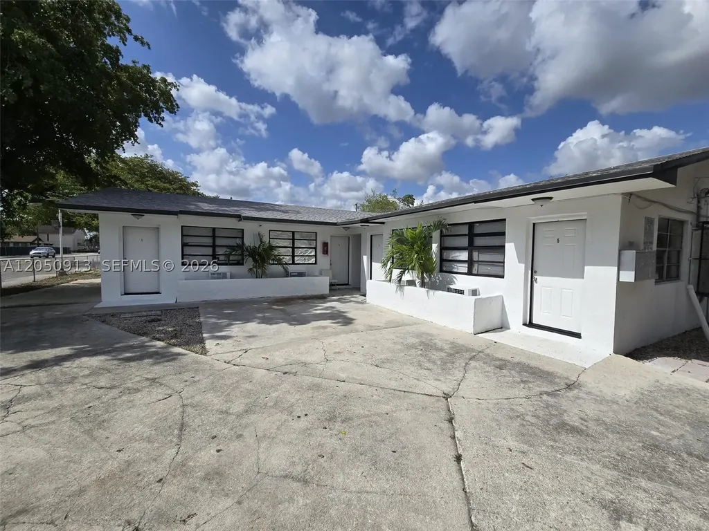 7090 NW 17th Avenue Miami FL 33147