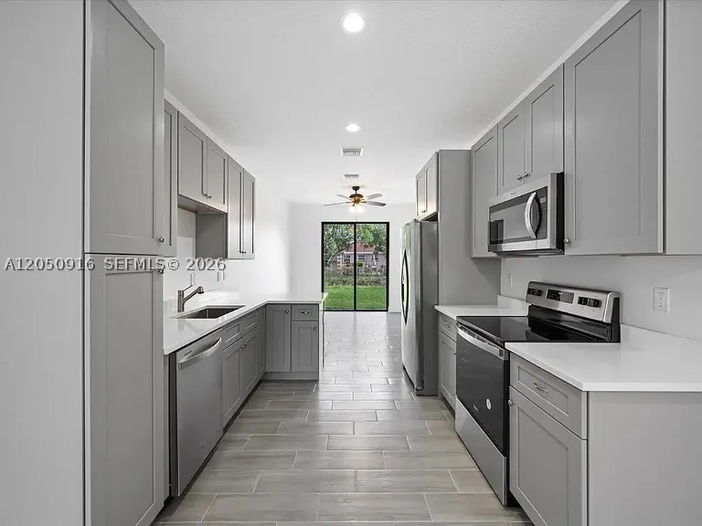 141 W 16th Street Riviera Beach FL 33404