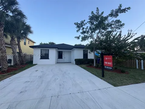 141 W 16th Street Riviera Beach FL 33404
