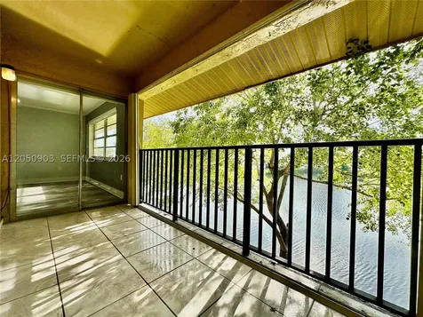 15430 SW 82 Lane Miami FL 33193