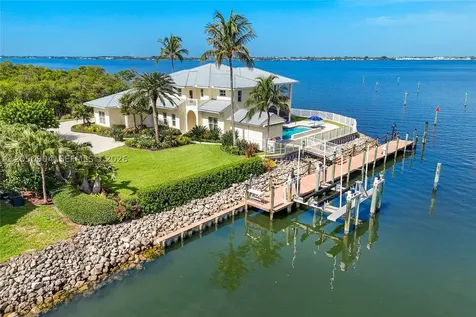4105 NE Rigels Cove Way Jensen Beach FL 34957