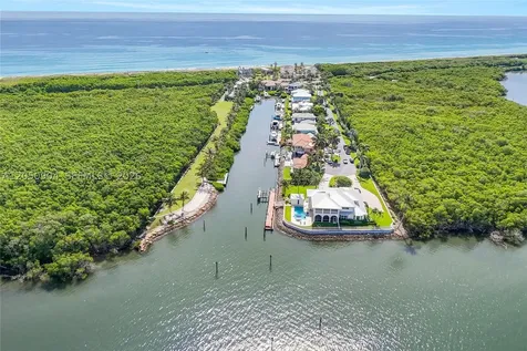 4105 NE Rigels Cove Way Jensen Beach FL 34957