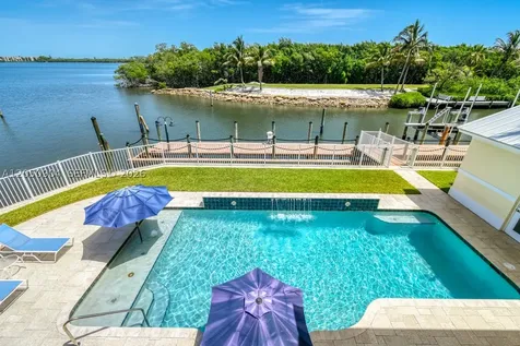 4105 NE Rigels Cove Way Jensen Beach FL 34957