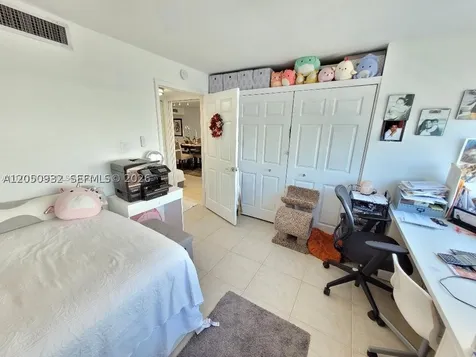 18081 Biscayne Boulevard Aventura FL 33160
