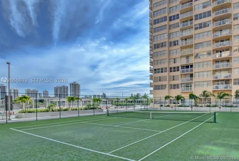 18081 Biscayne Boulevard Aventura FL 33160