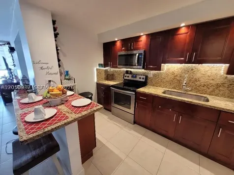 18081 Biscayne Boulevard Aventura FL 33160