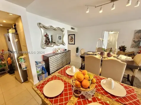 18081 Biscayne Boulevard Aventura FL 33160