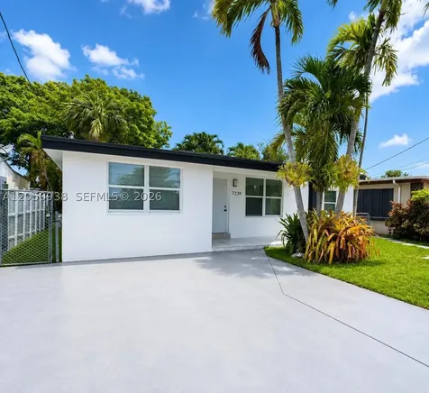 7239 NW 3rd Street Miami FL 33126