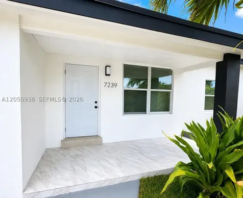 7239 NW 3rd Street Miami FL 33126