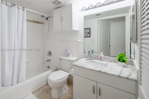 1200 Brickell Bay Drive Miami FL 33131