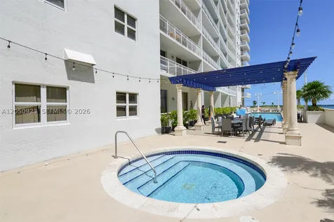 1200 Brickell Bay Drive Miami FL 33131