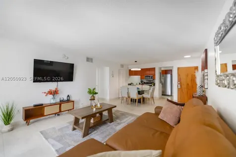 1200 Brickell Bay Drive Miami FL 33131