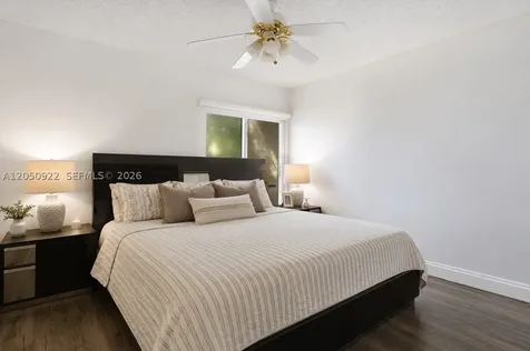 502 Woodgate Circle Sunrise FL 33326