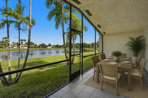 502 Woodgate Circle Sunrise FL 33326