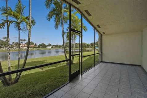 502 Woodgate Circle Sunrise FL 33326