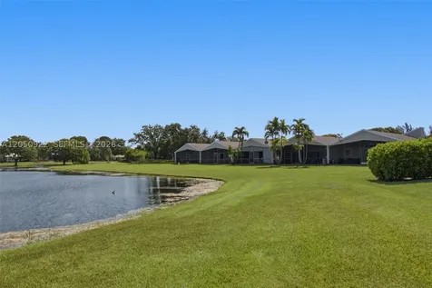 502 Woodgate Circle Sunrise FL 33326