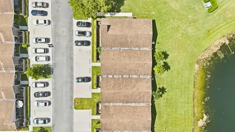 502 Woodgate Circle Sunrise FL 33326