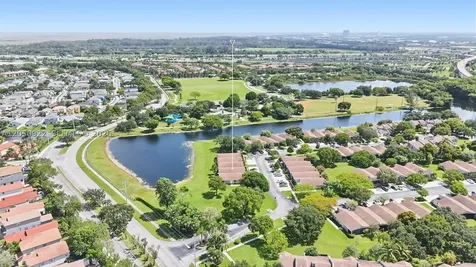 502 Woodgate Circle Sunrise FL 33326