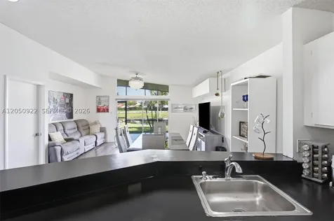 502 Woodgate Circle Sunrise FL 33326