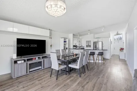 502 Woodgate Circle Sunrise FL 33326
