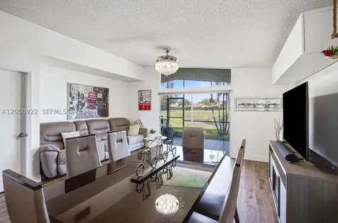 502 Woodgate Circle Sunrise FL 33326
