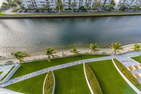 3250 NE 188th Street Aventura FL 33180