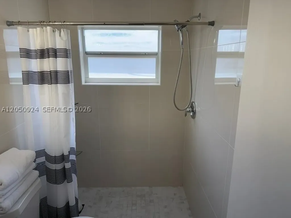 1859 Wiley Street Hollywood FL 33020