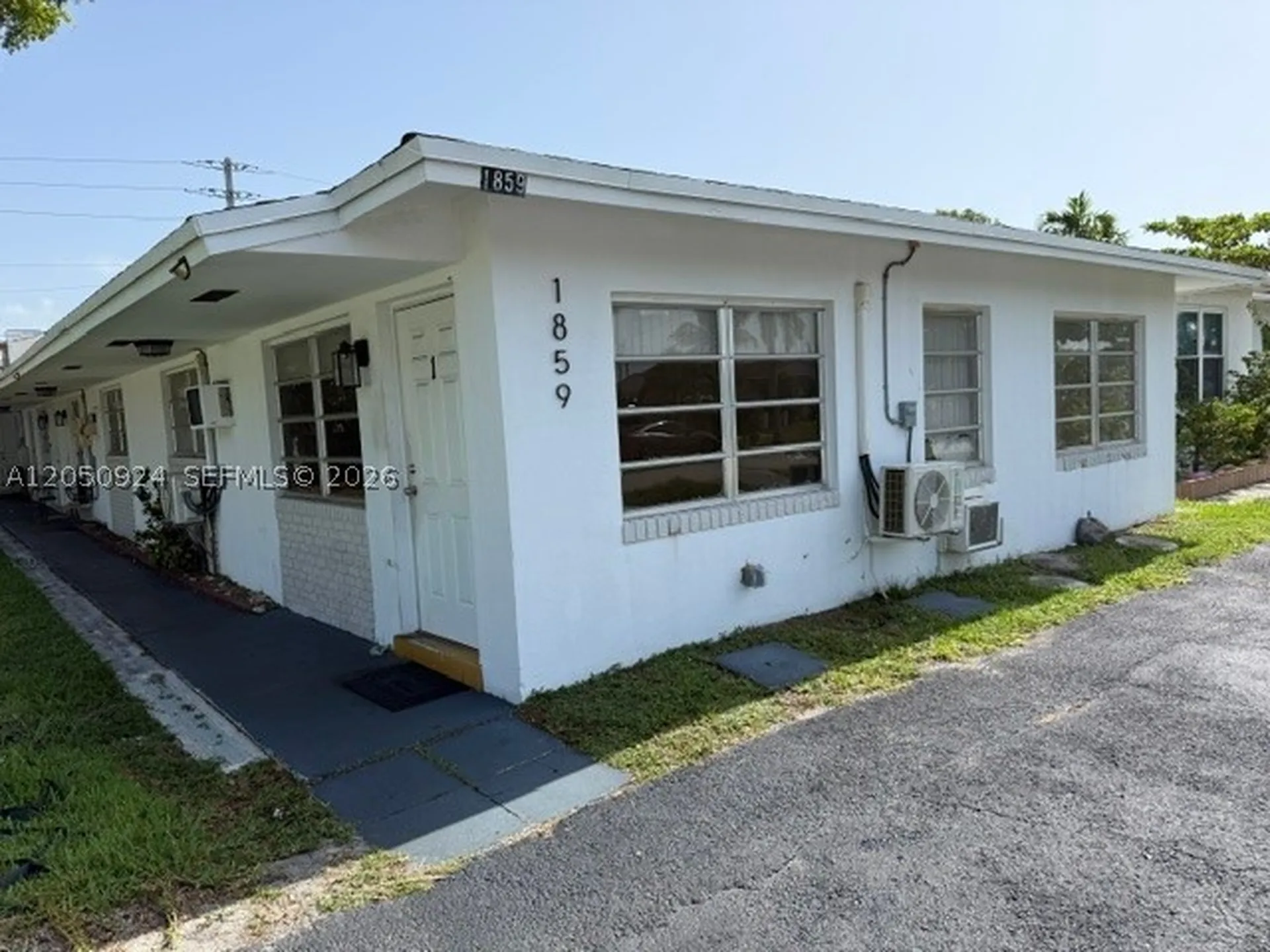 1859 Wiley Street Hollywood FL 33020