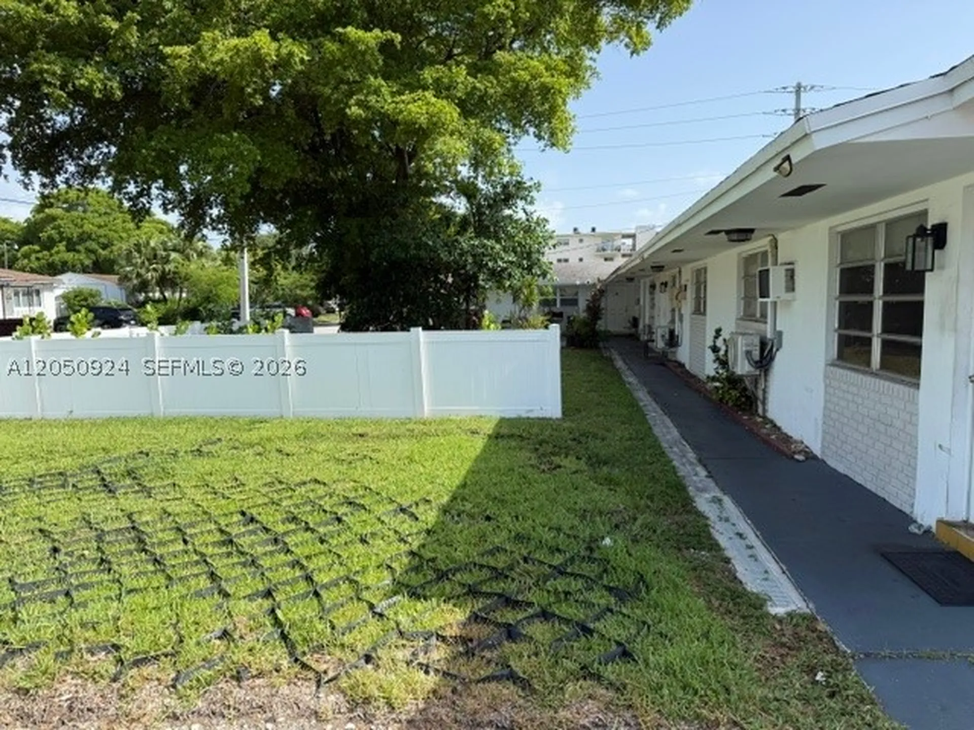 1859 Wiley Street Hollywood FL 33020