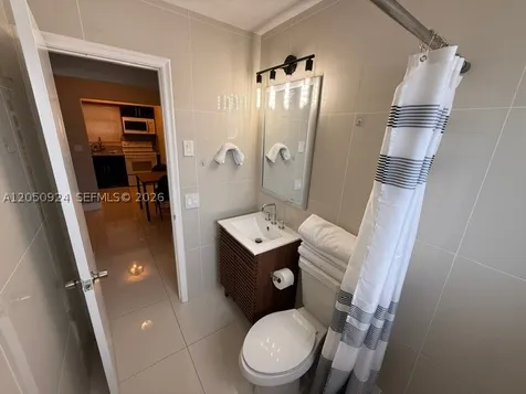 1859 Wiley Street Hollywood FL 33020