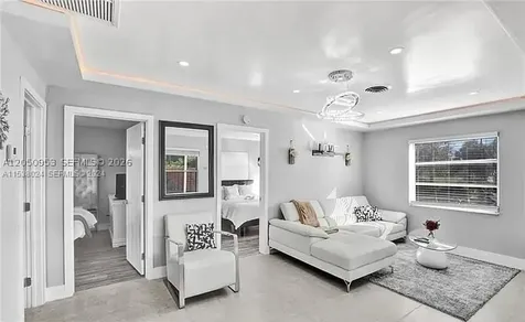 608 N 24th Avenue Hollywood FL 33020