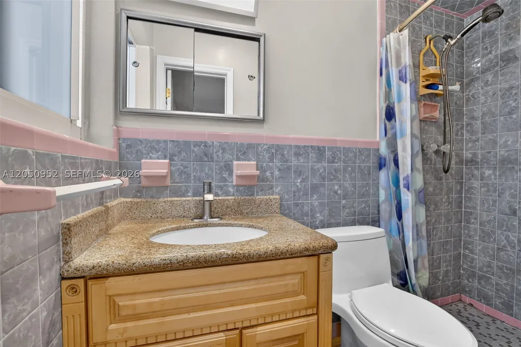 206 N 32nd Avenue Hollywood FL 33021