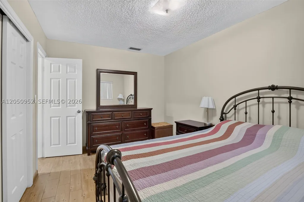 206 N 32nd Avenue Hollywood FL 33021