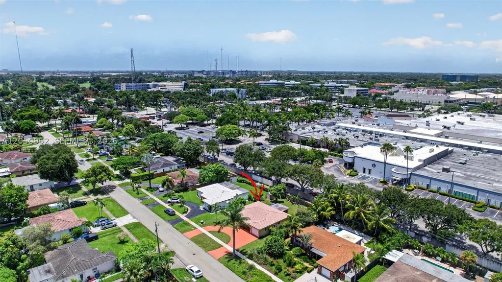 206 N 32nd Avenue Hollywood FL 33021