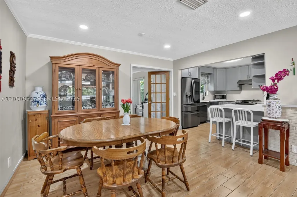 206 N 32nd Avenue Hollywood FL 33021