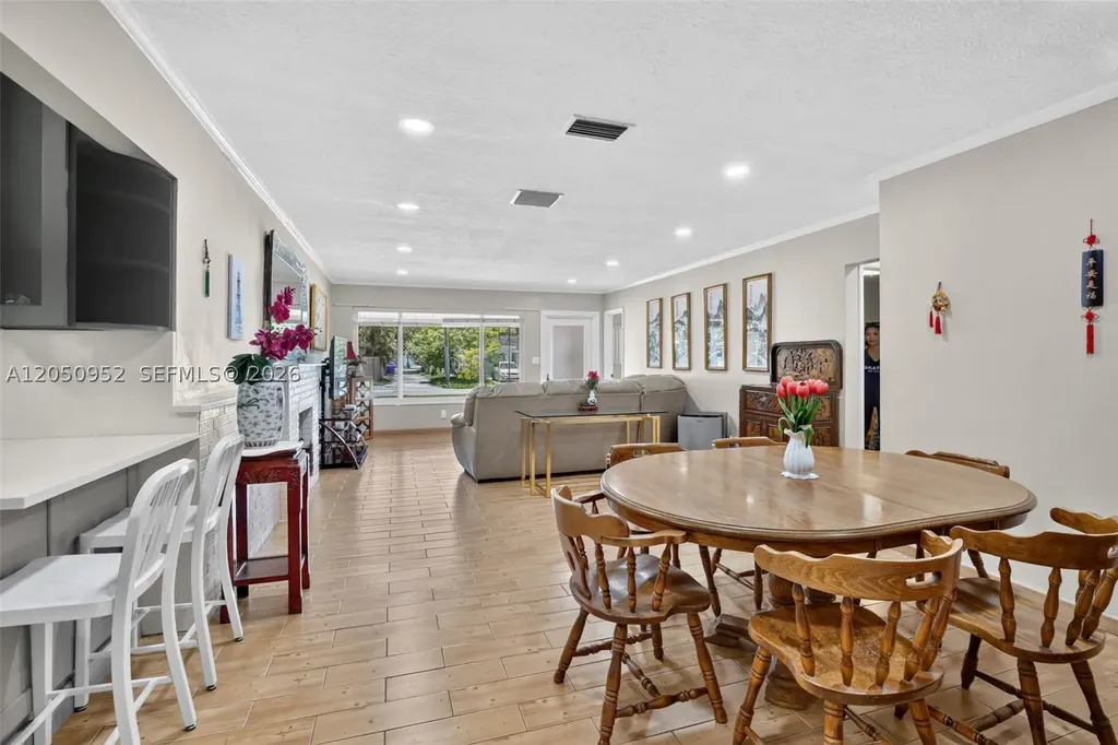 206 N 32nd Avenue Hollywood FL 33021