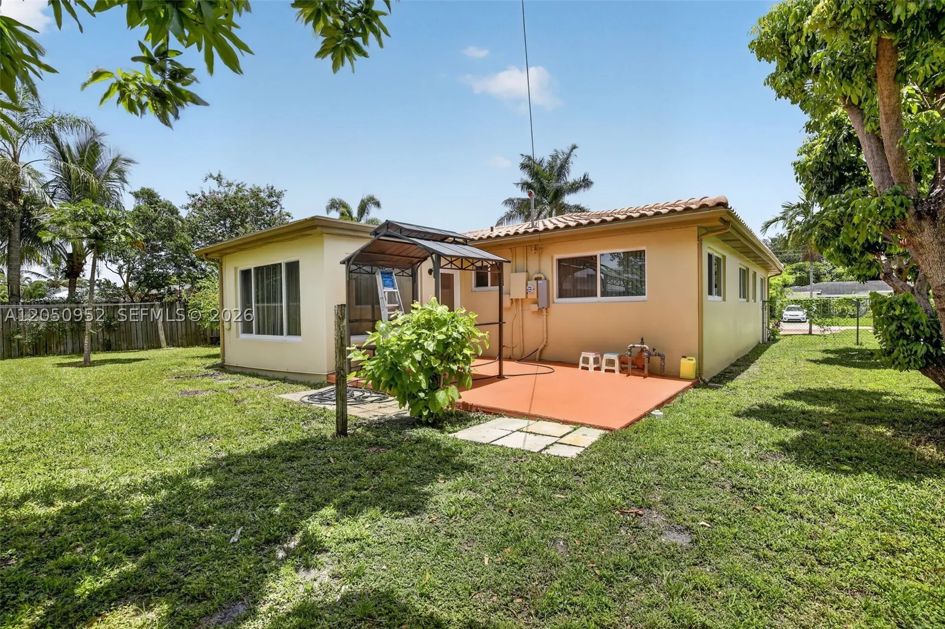 206 N 32nd Avenue Hollywood FL 33021