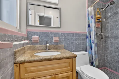 206 N 32nd Avenue Hollywood FL 33021