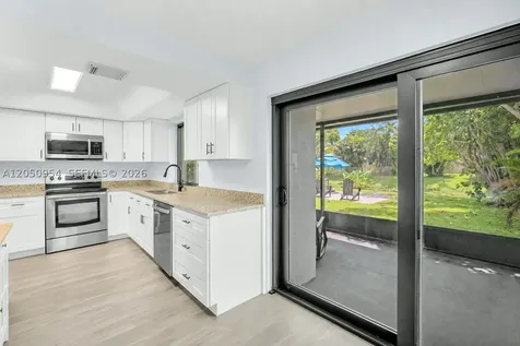 3950 SW 82nd Terrace Davie FL 33328