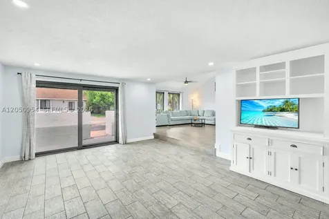 3950 SW 82nd Terrace Davie FL 33328