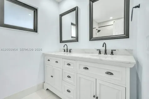 3950 SW 82nd Terrace Davie FL 33328