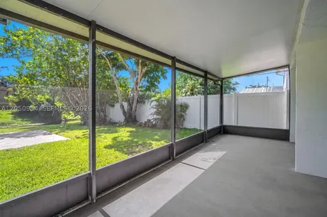 3950 SW 82nd Terrace Davie FL 33328