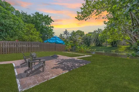 3950 SW 82nd Terrace Davie FL 33328
