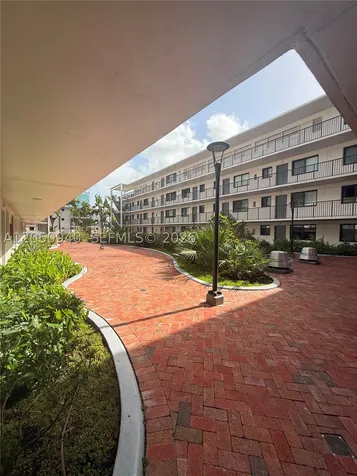 2924 Day Avenue Miami FL 33133