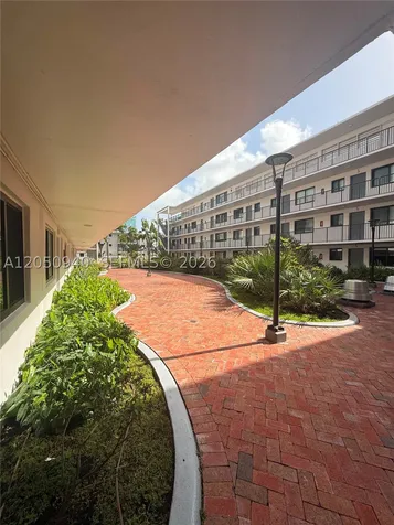 2924 Day Avenue Miami FL 33133